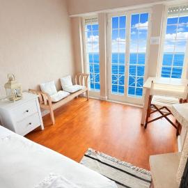 Atlantic Views Sintra Guest House、Colaresのホテル