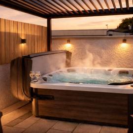 Mournes Hot Tub Retreat, 4-Star Accommodation