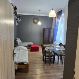 Apartament w Centrum Ząbkowic Śląskich z Dwoma Sypialniami