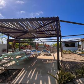 Royal Rat Hostel, hotel a Placencia
