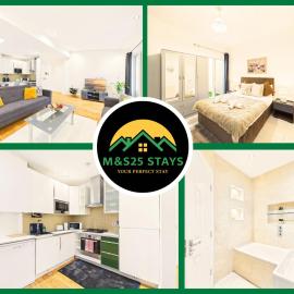 Modern Garden Flat with Free Parking, hotel in The Hyde