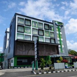 DK Belstar Hotel Belitung، فندق في تانجونج باندان