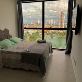 Flat luxo vista pro açude