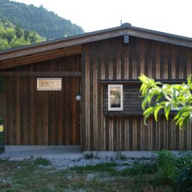 Lotus Retreat ロータスリトリート 高知空港から車で30分 山のふもとの一棟貸しコテージ, hotel Kamiban