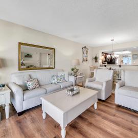 Emerald View - Miramar Beach - BEACHFRONT & VIEWS, hotel i Destin