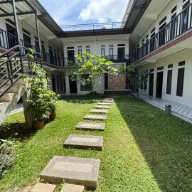 Mater Dei Homestay โรงแรมในTanjungredep