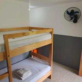 Charlyn Guesthouse, ξενοδοχείο σε Lalao