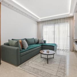 Luxury Apartment 138sqm Beachfront, AC and WiFi, hotel in Agadir