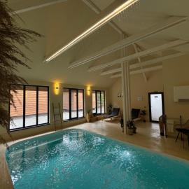 Viesnīca Apusenity Resort I Piscină Interioară & Cabane în Natură pilsētā Kluža-Napoka