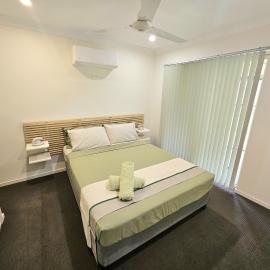 Bright & Spacious Family Home in Redlynch, Cairns