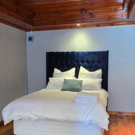 Relax Guest House, hotel in Goodwood
