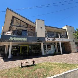 Soleado Apart Hotel، فندق في سان رافاييل