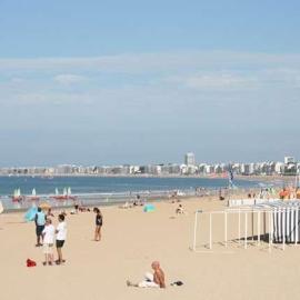Baie de La Baule - Centre ville à 30 mètres de la mer et du port de plaisance, hotel in Pornichet