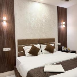 Hotel Kiwi Inn Vijaynagar Scheme 78