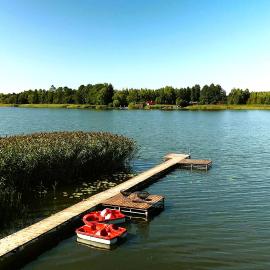 Makosieje Resort-20m od brzegu,wi-fi ,widok na jezioro, hotel in Makosieje