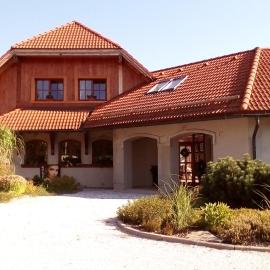 Family House 94, hotel u gradu Prosečné