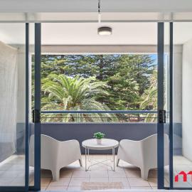 MetaWiseBnB Cronulla Beach Walk to Train & Shops 3, hotel in Cronulla