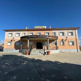 Hostal Fuentes, hotell i Labajos