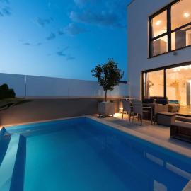 Villa Ampla with heated wellness pool near Poreč