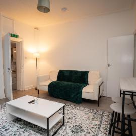 Home In Leeds Discounts for long term, hotell i Killingbeck