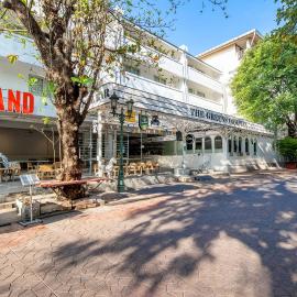 Green Group Hotel & Pool Bangkok Old Town