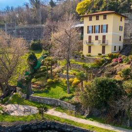 LakeSide Villa Del Pierangelo: Apartment Platanus, hotel en Cremia