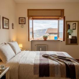 Romantico Appartamento con Vista Mozzafiato Perfetto per 2 Persone, hotel in Fiuggi