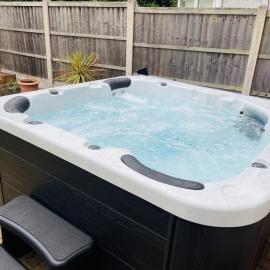 Cozy Derby 4 Bed sleeps 7 Hot Tub & Games Room, hôtel à Derby