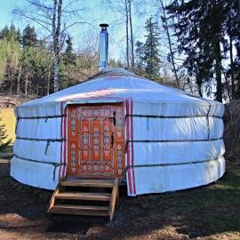Jurta v lese, hotel in Rtyně v Podkrkonoší