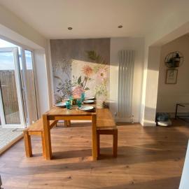 Isleworth House with Garden & private parking, hotel a Isleworth