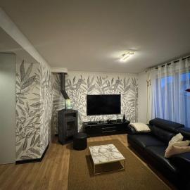 belle maison cosy avec jardin proche frontiere, khách sạn ở Blotzheim