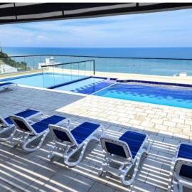Apartamento edificio VITA Rodadero con piscina、Rodaderoのホテル