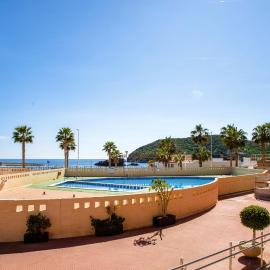 Apto Primera Línea con Piscina - Guipas Beach, hotel in Puerto de Mazarrón