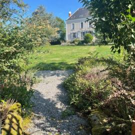 Maison la Ribière, hotel in Alleyrat