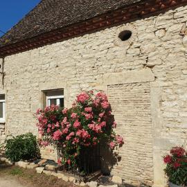 Gîte L'échappée Bleue, hotel in Saint-Germain-du-Plain
