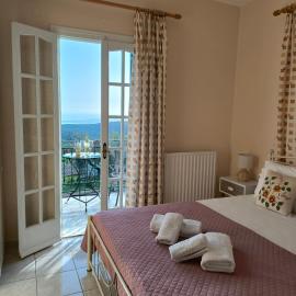 Dimitra's Ionian Vista Apartment, hotel i Dilináta