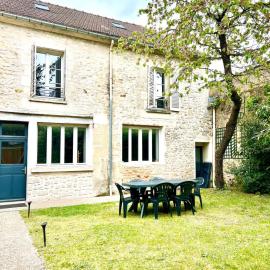 Maison Le Clos des Cerfs by La Boîte En Plus, hotell sihtkohas Senlis
