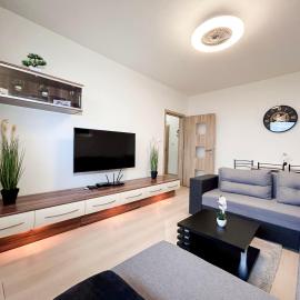 Panorama view apartment, hotel sa Košická Nová Ves