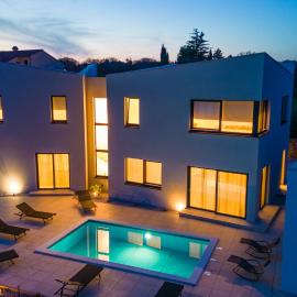 Villa Ancora, Luxury Villa with Pool, hotel em Kornic