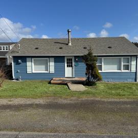 Salty Dog Beach House close to beach