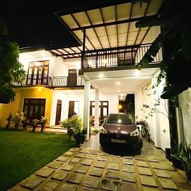 Emerald Sea Breeze - Madiha, hotel em Nikawatawana