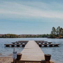 Terrawoods Pine Cottage, hotel in Parry Sound
