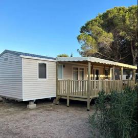Camping 4 étoiles Mobil-Home Haut de Gamme Neuf 6-8 pers, hotel in Canet-en-Roussillon