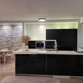 Barrierefreie Luxuswohnung mit Garten