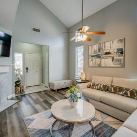 Pet Friendly! Renovated Arlington Home Near AT&T