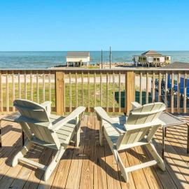 Beachpointe - Right by Beach, Sea & Sand Views For Miles!, hotel u gradu Friport
