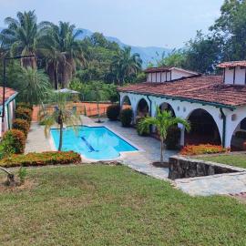 Finca Valdecabras, hotel en Carmen de Apicalá