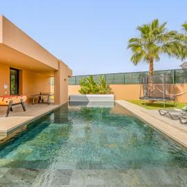 Villa Soumaya Sans vis-à-vis SPA & JACUZZI, хотел в Najem