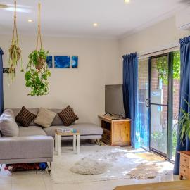 Spacious Glenroy Retreat 2BR Townhouse With Parking