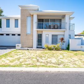 Sea Breeze Villas by Rockingham Apartments